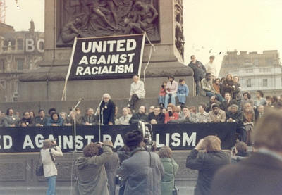 London TRafalgar Square  Iain Fisher 2003